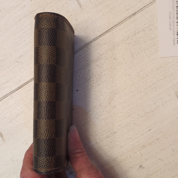 Louis Vuitton Brown Damier wallet GUC - Picture 5 of 16